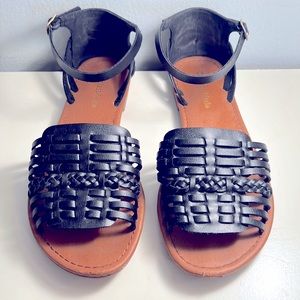 Women’s Ankle Strapped Flat Sandal - size 9 - Black